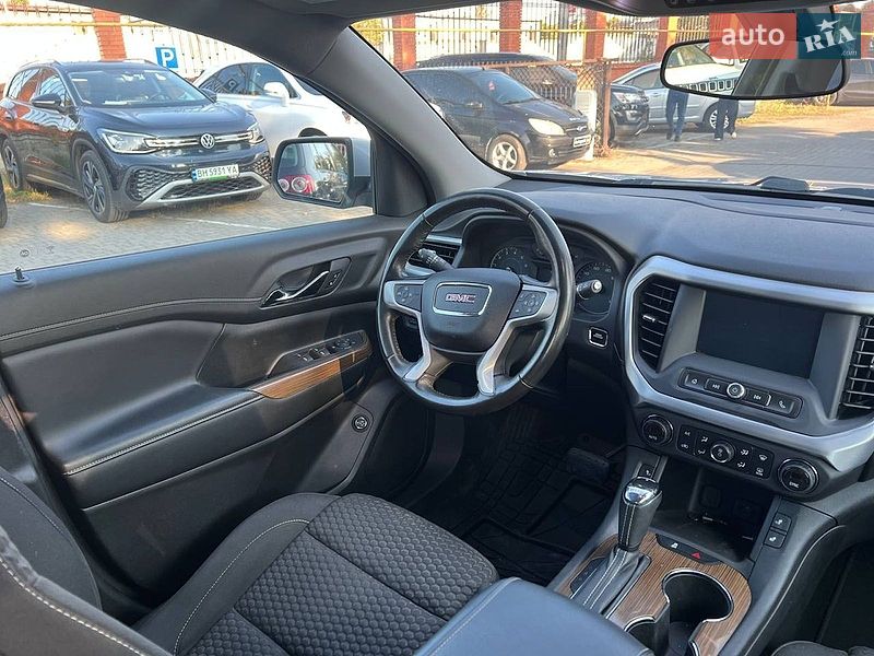 Внедорожник / Кроссовер GMC Acadia 2019 в Одессе