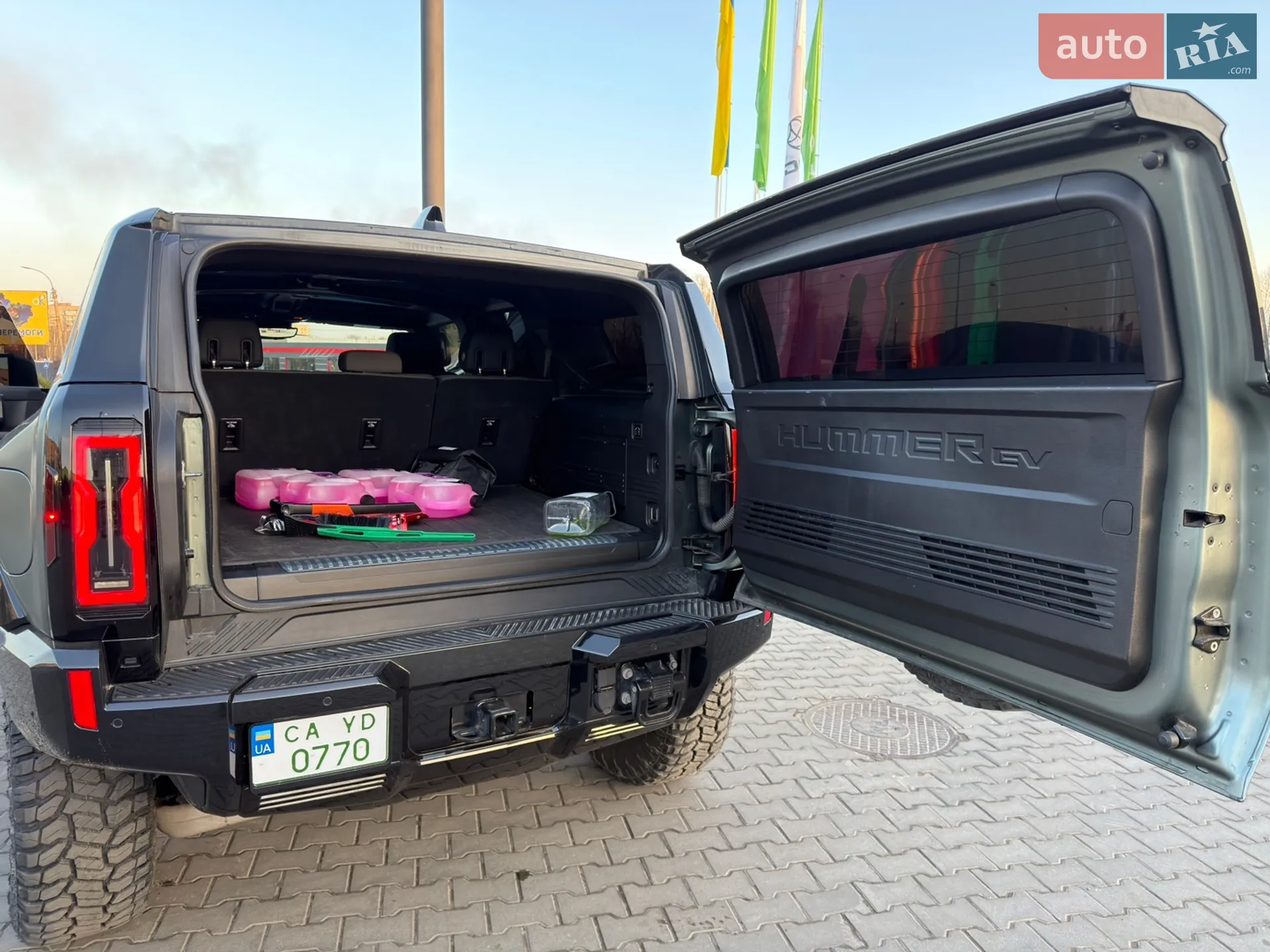 2023 GMC Hummer EV - мініатюра 5