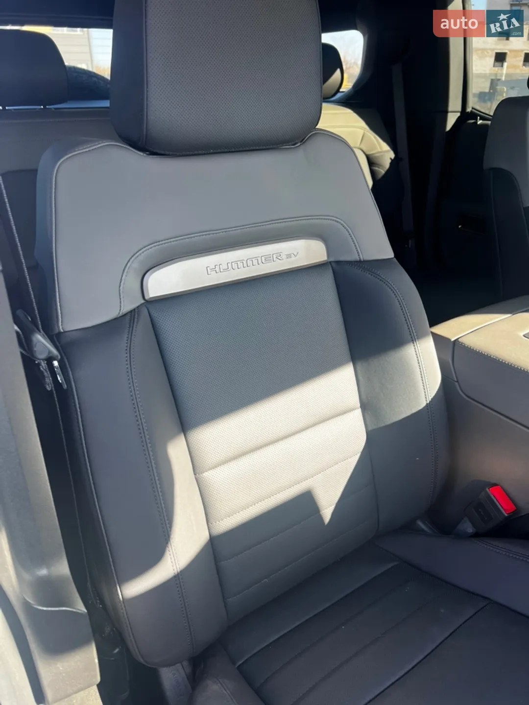 2024 GMC Hummer EV - мініатюра 11