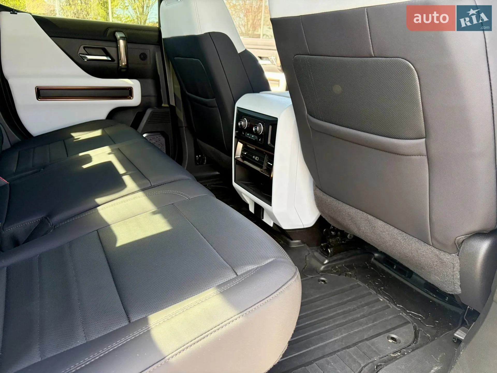 2024 GMC Hummer EV - мініатюра 35