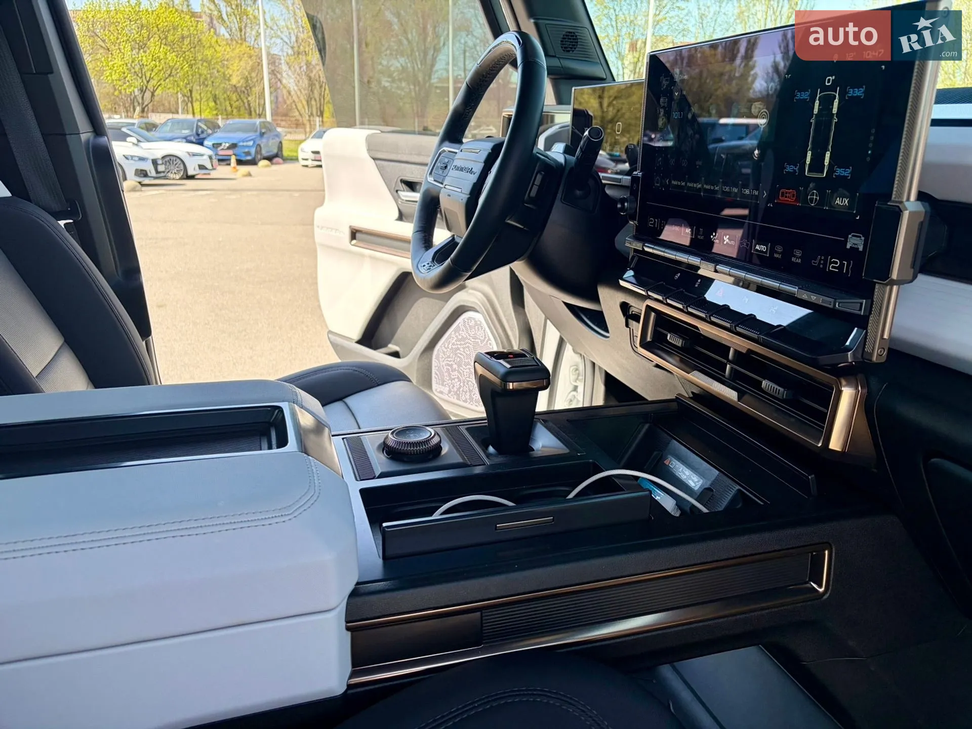 2024 GMC Hummer EV - мініатюра 43
