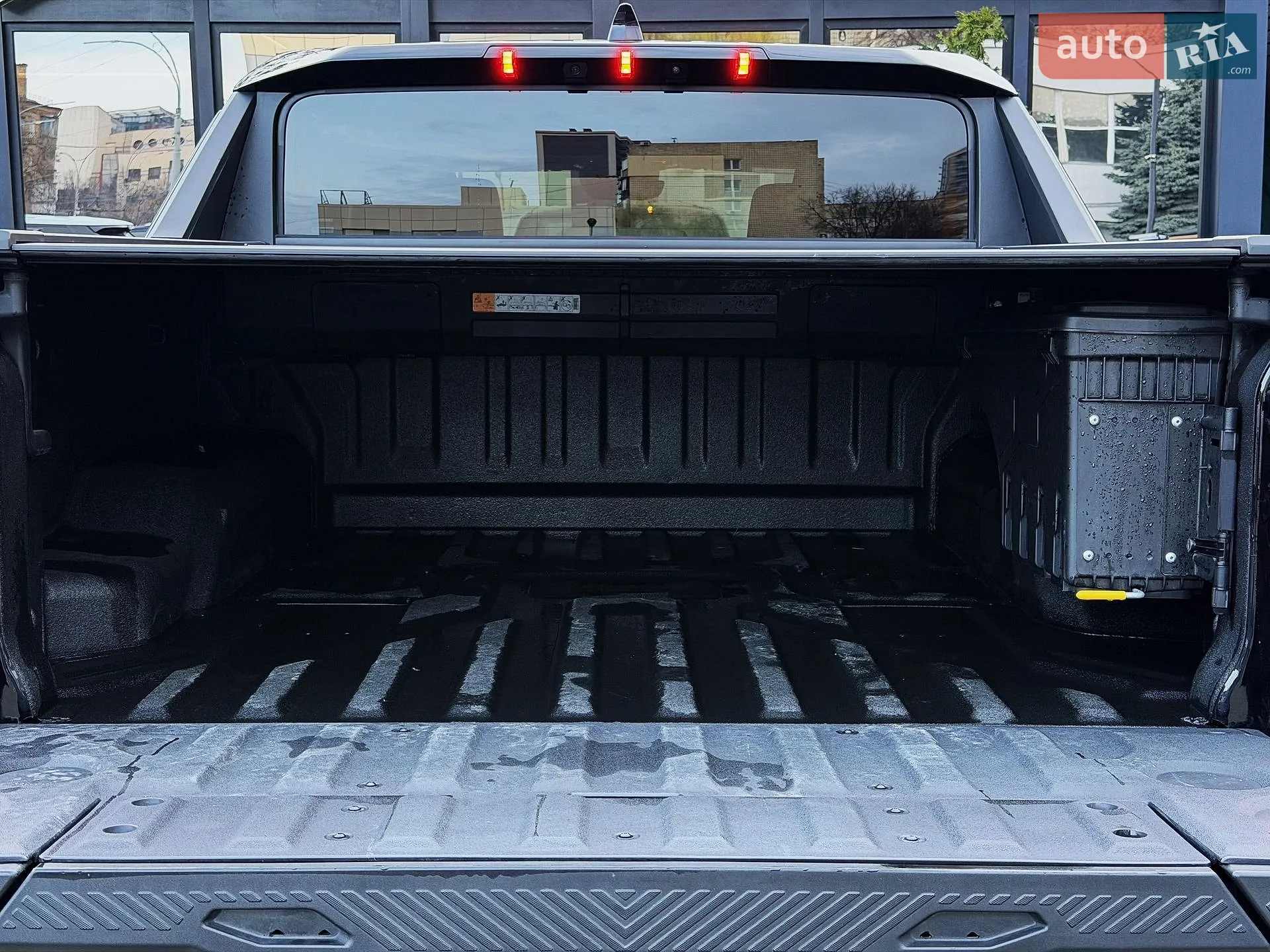 2024 GMC Hummer EV - мініатюра 28