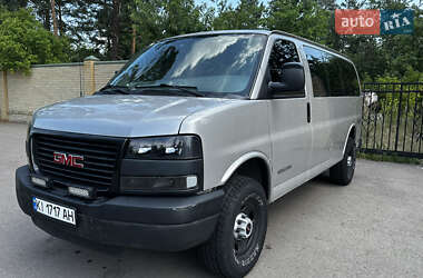 Мінівен GMC Savana 2005 в Києві