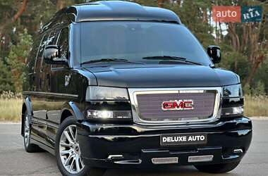 Минивэн GMC Savana 2020 в 