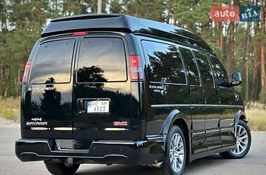 Минивэн GMC Savana 2020 в 