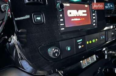 Минивэн GMC Savana 2020 в 
