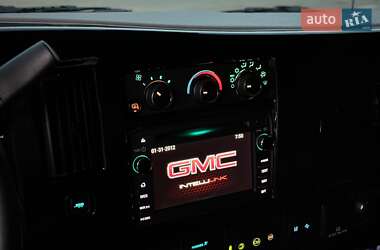 Минивэн GMC Savana 2020 в 