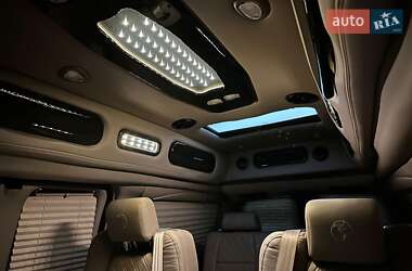 Минивэн GMC Savana 2020 в 