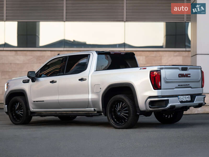 Пікап GMC Sierra 2021 в Києві