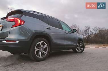 Внедорожник / Кроссовер GMC Terrain 2018 в 