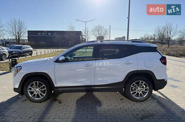 Внедорожник / Кроссовер GMC Terrain 2022 в 