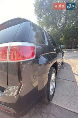 Внедорожник / Кроссовер GMC Terrain 2013 в 
