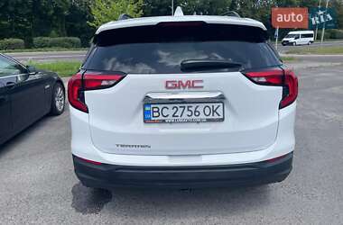 Внедорожник / Кроссовер GMC Terrain 2018 в 