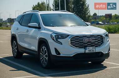 Внедорожник / Кроссовер GMC Terrain 2019 в 