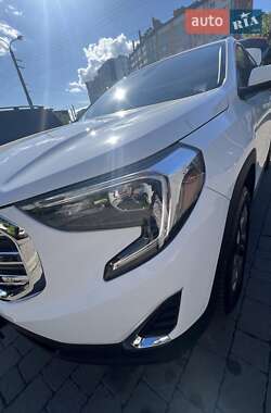 Внедорожник / Кроссовер GMC Terrain 2017 в 