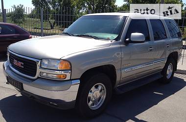 Внедорожник / Кроссовер GMC Yukon 2000 в 