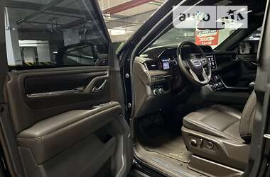 Внедорожник / Кроссовер GMC Yukon 2021 в 