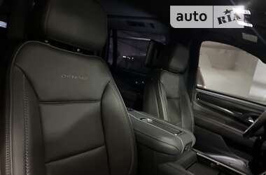 Внедорожник / Кроссовер GMC Yukon 2021 в 
