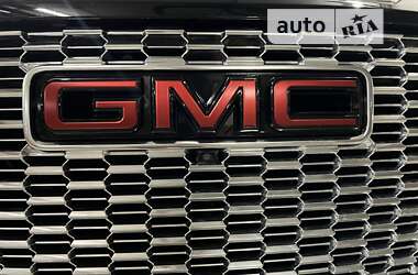 Внедорожник / Кроссовер GMC Yukon 2021 в 