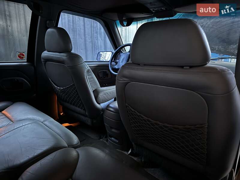 Внедорожник / Кроссовер GMC Yukon 1996 в Одессе