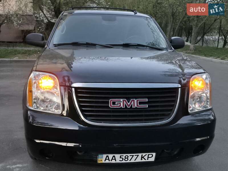 Внедорожник / Кроссовер GMC Yukon 2006 в Киеве