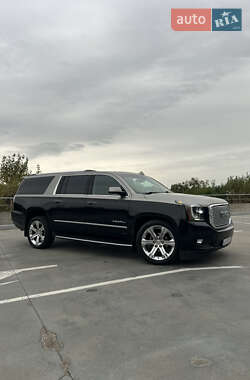 Внедорожник / Кроссовер GMC Yukon 2017 в 
