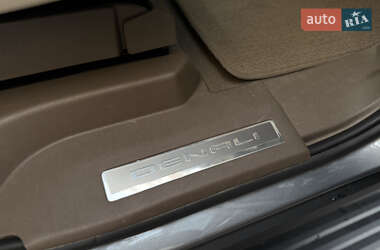 Позашляховик / Кросовер GMC Yukon 2021 в 