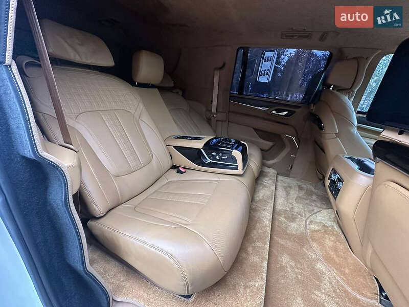 Позашляховик / Кросовер GMC Yukon 2021 в Києві фото 28 Позашляховик / Кросовер GMC Yukon 2021 в Києві