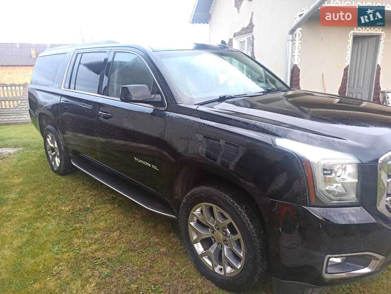 Позашляховик / Кросовер GMC Yukon 2017 в Стрию