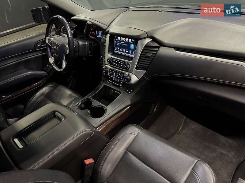 Внедорожник / Кроссовер GMC Yukon 2018 в Киеве