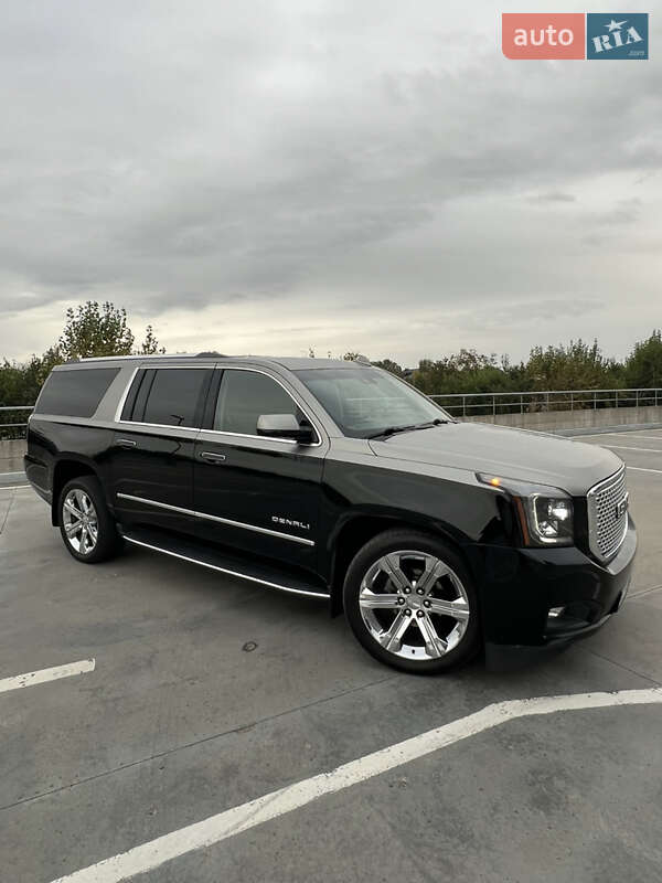 Позашляховик / Кросовер GMC Yukon 2017 в Києві