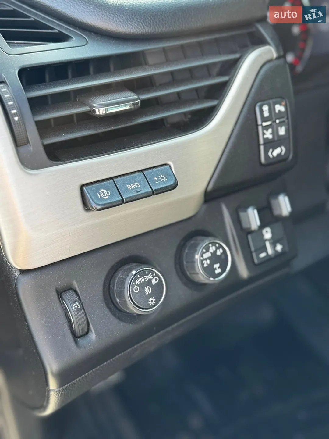 2015 GMC Yukon - мініатюра 21