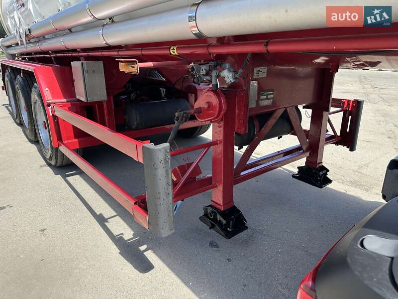 Цистерна напівпричіп GOFA KDV 1994 в Києві