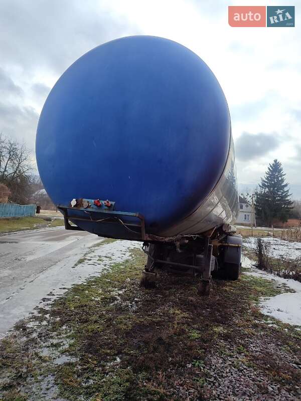 Цистерна напівпричіп GOFA X 1973 в Лохвиці