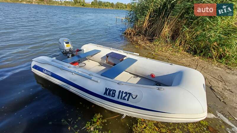 Лодка GRAND C 360 2007 в 