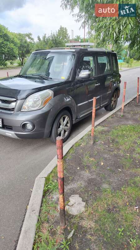 Внедорожник / Кроссовер Great Wall Haval M2 2013 в 