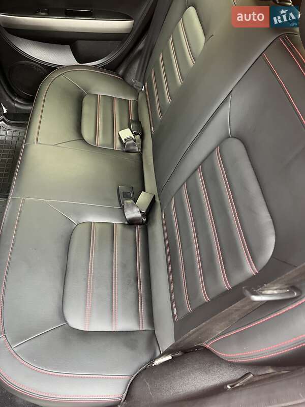 Позашляховик / Кросовер Great Wall Haval M4 2017 в Запоріжжі фото 14 Позашляховик / Кросовер Great Wall Haval M4 2017 в Запоріжжі