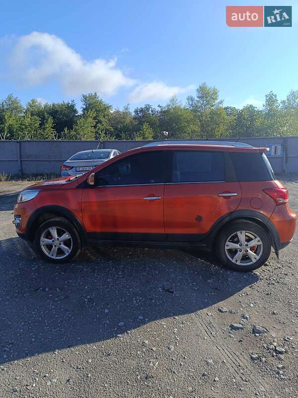 Внедорожник / Кроссовер Great Wall Haval M4 2013 в 