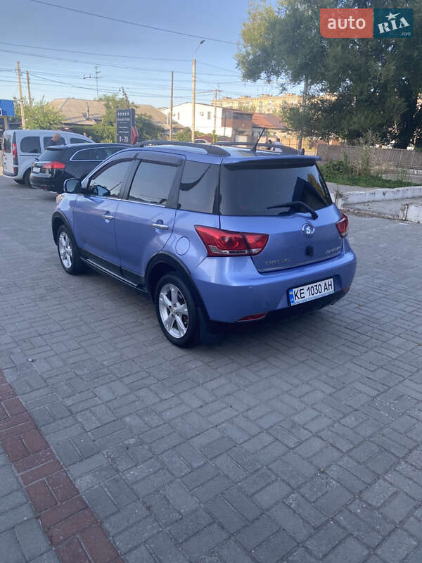 Позашляховик / Кросовер Great Wall Haval M4 2013 в Дніпрі