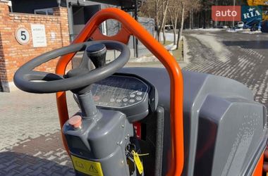 Дорожній каток Hamm HD 10 2011 в Житомирі