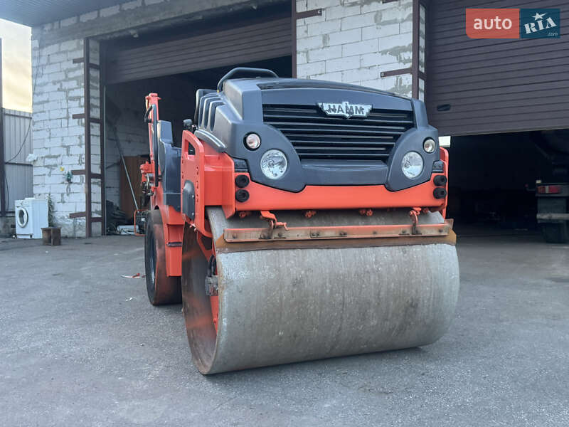 Дорожный каток Hamm HD 13 2012 в Киеве