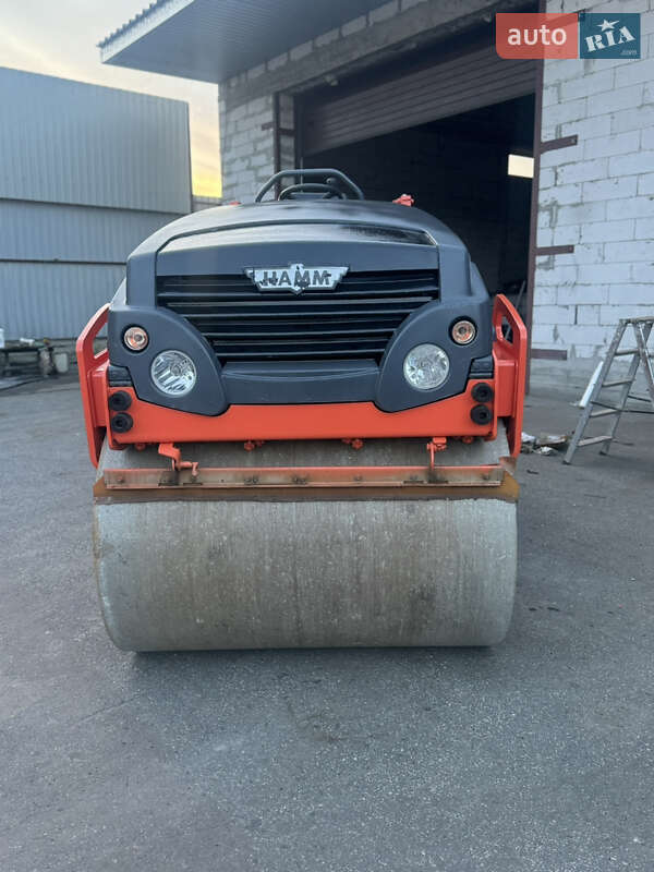 Дорожный каток Hamm HD 13 2012 в Киеве