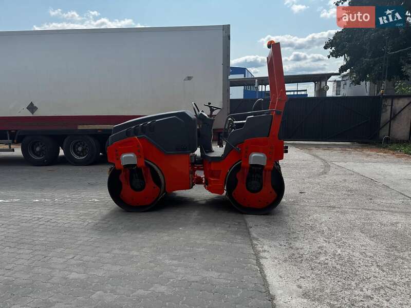 Дорожній каток Hamm HD 13 2014 в Львові
