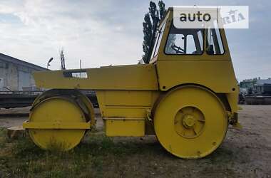 Дорожный каток Hamm HW 90 1992 в 