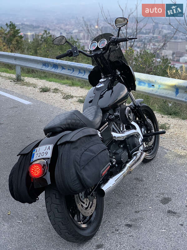 Мотоцикл Круизер Harley-Davidson 1450 Dyna Super Glide 2001 в 