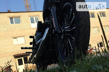 Мотоцикл Чоппер Harley-Davidson 883 Iron 2013 в 