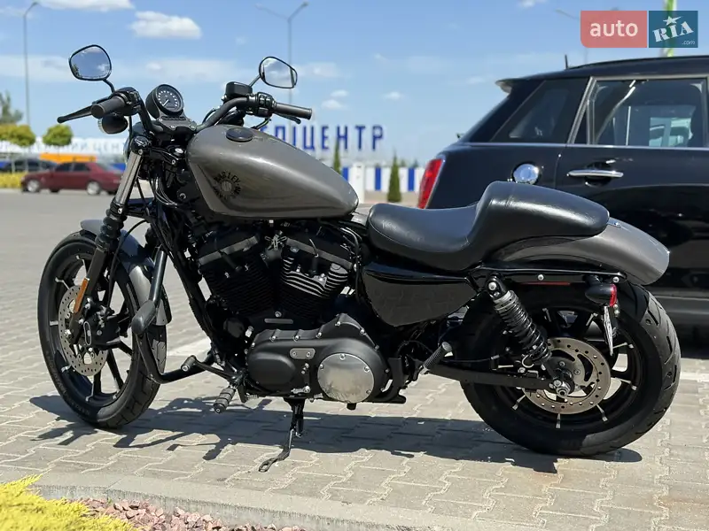 Боббер Harley-Davidson 883 Iron 2019 в 