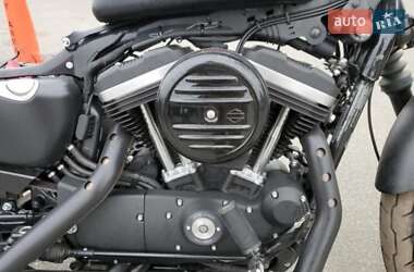 Мотоцикл Чоппер Harley-Davidson 883 Iron 2022 в 