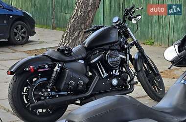Мотоцикл Чоппер Harley-Davidson 883 Iron 2022 в 