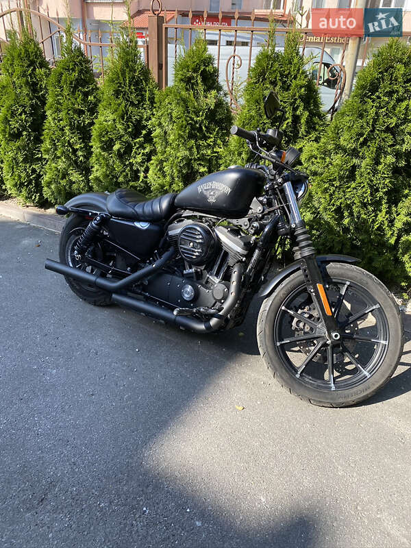 Мотоцикл Чоппер Harley-Davidson 883 Iron 2016 в Волочиске